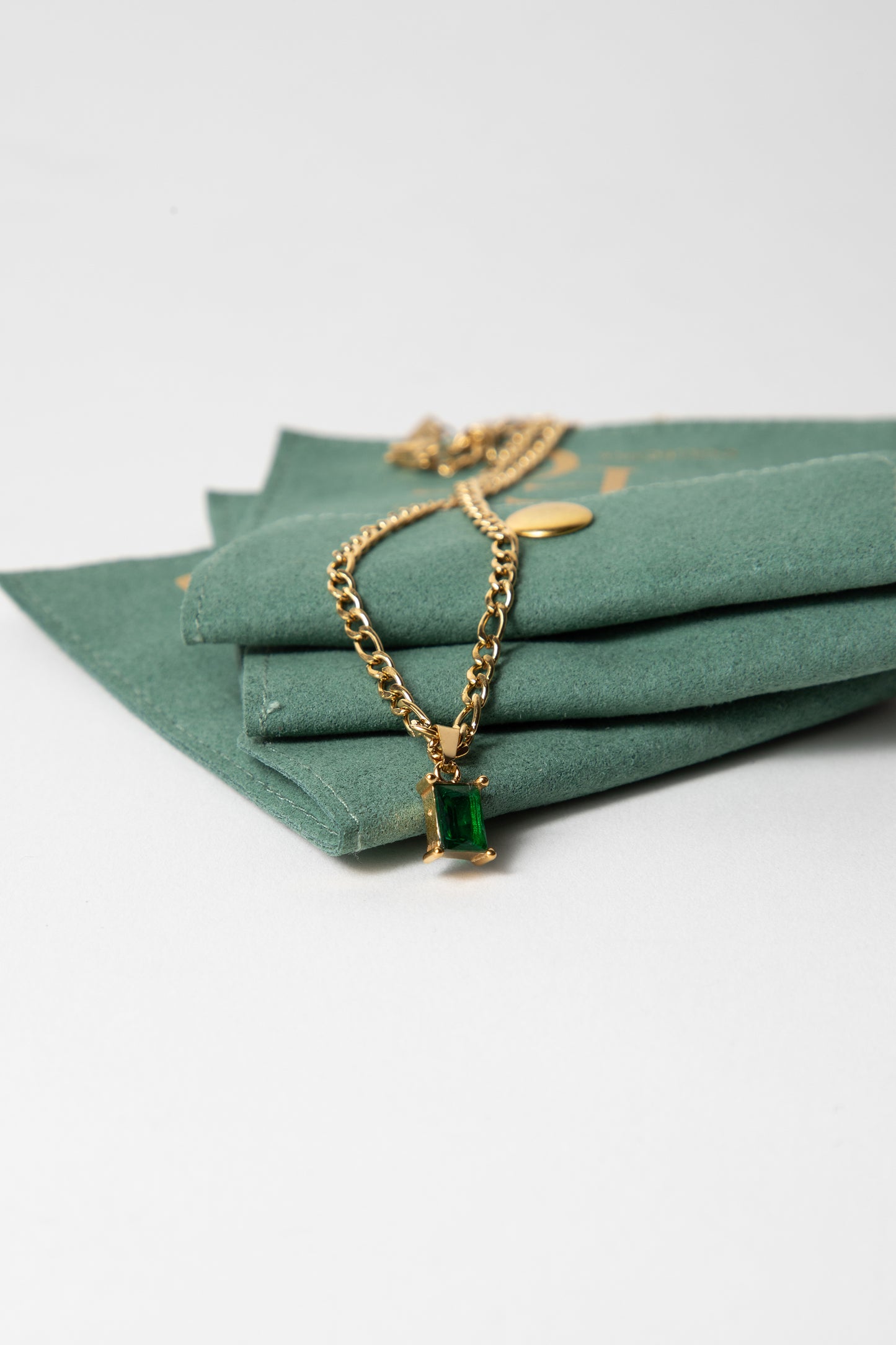 Vir - Gold Chain and Emerald Pendant
